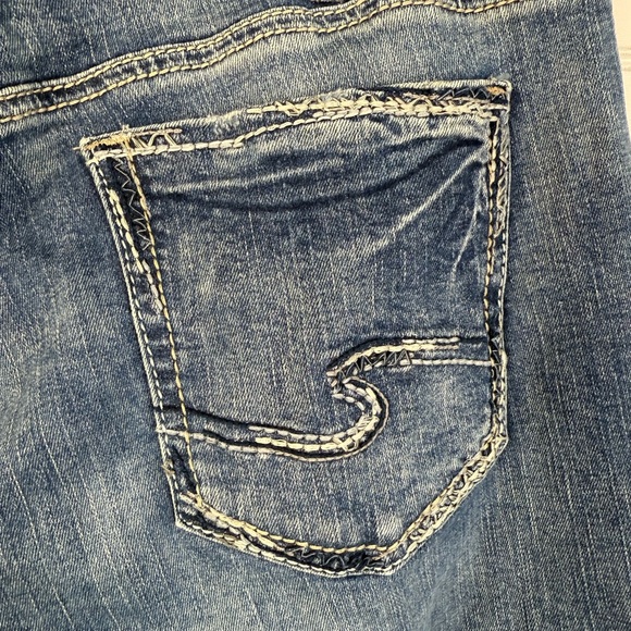 Silver Jeans Co. women’s medium wash boyfriend denim jeans. Size W32 L29 - Picture 6 of 7